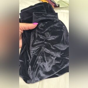 Lululemon WU velvet size 4 28”